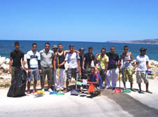 Φόρουμ Κρήτης: εθελοντική δράση καθαρισμού κεντρικού δρόμο των Καλυβών